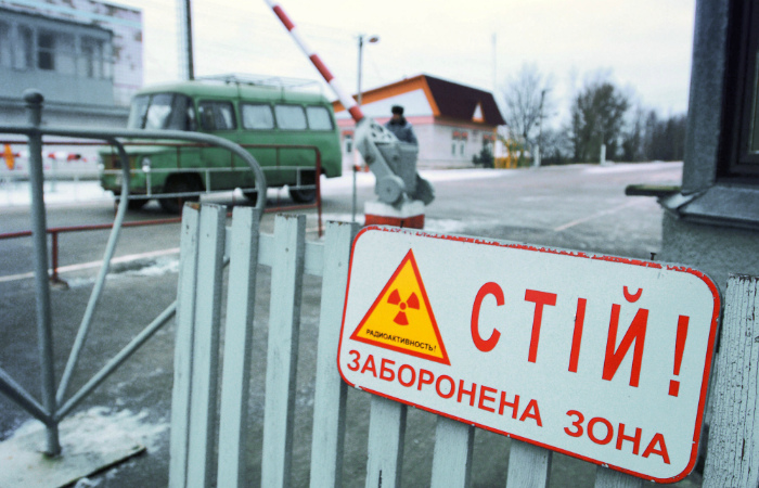В МВД Украины назвали поджог возможной причиной лесного пожара близ Чернобыльской АЭС В МВД Украины назвали поджог возможной причиной лесного пожара близ Чернобыльской АЭС