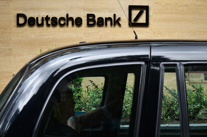 Британский регулятор начал проверку работы Deutsche Bank в РФ по делу об отмывании денег Британский регулятор начал проверку работы Deutsche Bank в РФ по делу об отмывании денег