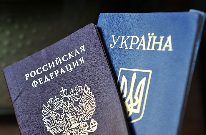 Студенческий омбудсмен занялся проблемой изъятия паспортов РФ в Крыму Студенческий омбудсмен занялся проблемой изъятия паспортов РФ в Крыму