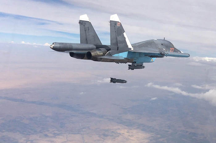 Российская авиация уничтожила лагерь подготовки боевиков ИГ в Сирии Российская авиация уничтожила лагерь подготовки боевиков ИГ в Сирии