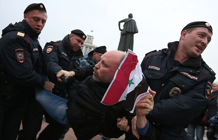 В центре Москвы прошел антивоенный митинг В центре Москвы прошел антивоенный митинг