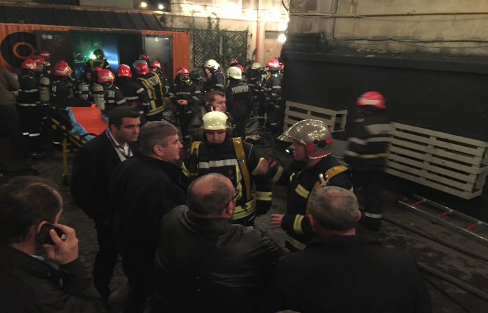 Число жертв пожара в ночном клубе в Бухаресте увеличилось до 27 человек Число жертв пожара в ночном клубе в Бухаресте увеличилось до 27 человек