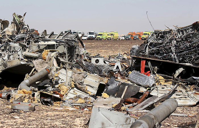 Спасатели обнаружили на месте крушения A321 новые останки погибших Спасатели обнаружили на месте крушения A321 новые останки погибших