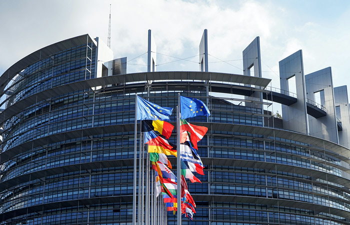 В Европарламенте назвали возможные сроки снятия санкций с России В Европарламенте назвали возможные сроки снятия санкций с России