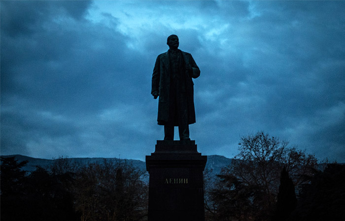 Путин рассказал ученым о подрывной роли Ленина в российской истории Путин рассказал ученым о подрывной роли Ленина в российской истории
