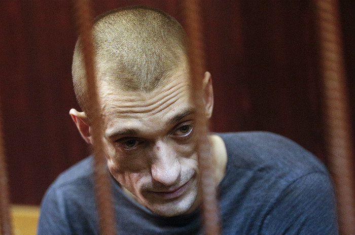 Акционист Петр Павленский переведен из центра психиатрии в Бутырку Акционист Петр Павленский переведен из центра психиатрии в Бутырку