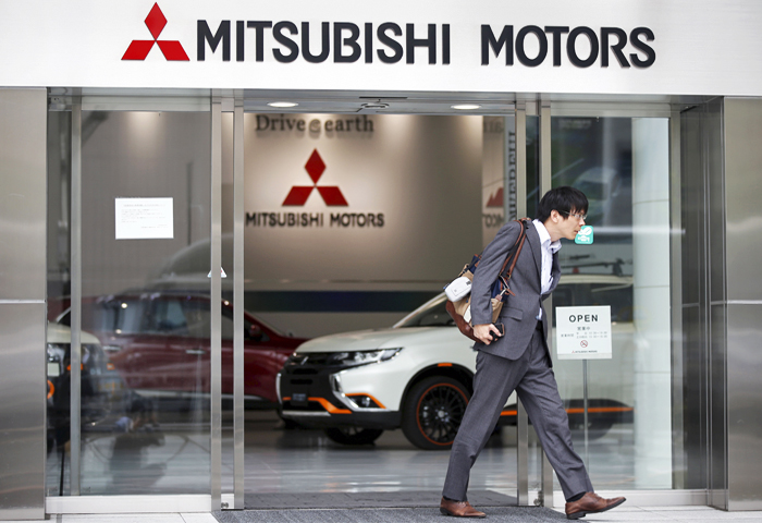 Акции Mitsubishi рекордно подешевели из-за топливного скандала Акции Mitsubishi рекордно подешевели из-за топливного скандала