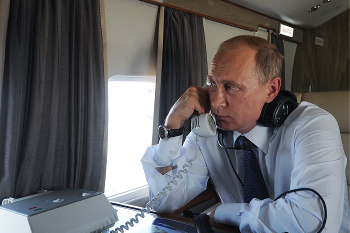Путин и Обама обсудили по телефону Карабах, Сирию и Донбасс Путин и Обама обсудили по телефону Карабах, Сирию и Донбасс