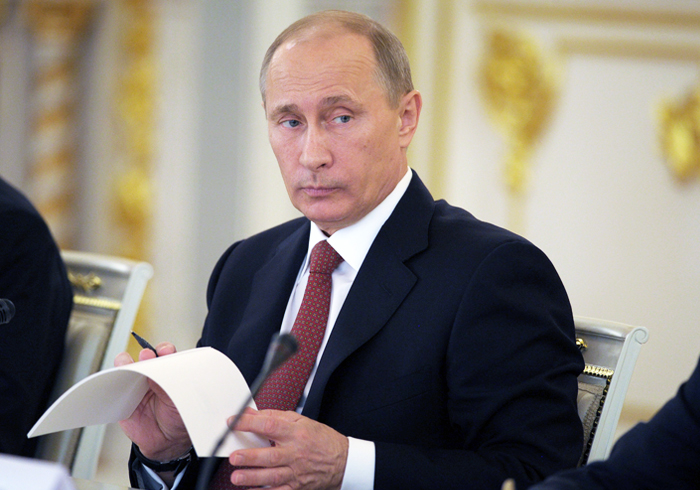 Путин подписал "закон Яровой" Путин подписал "закон Яровой"