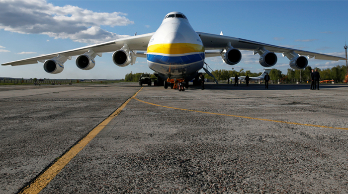 Украина продала Китаю права на самый большой в мире самолет Украина продала Китаю права на самый большой в мире самолет