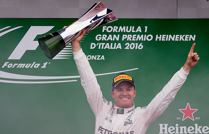 Гонщик Росберг выиграл Гран-при Италии "Формулы-1"