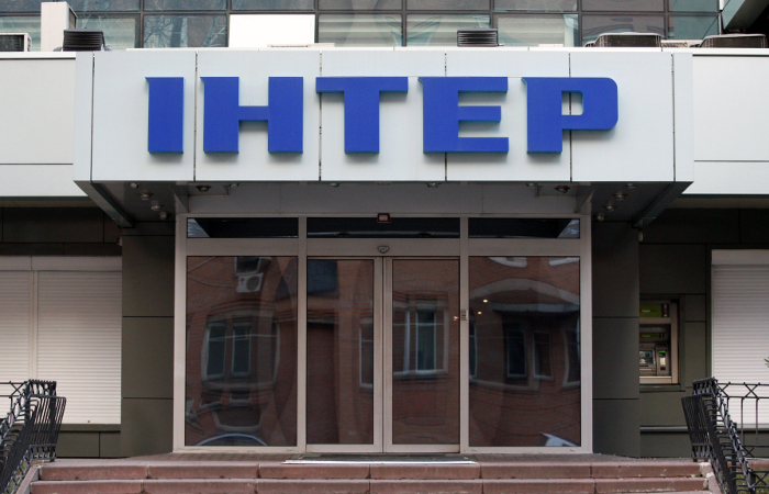 Около 70 сотрудников телеканала "Интер" покинули телецентр в Киеве Около 70 сотрудников телеканала "Интер" покинули телецентр в Киеве