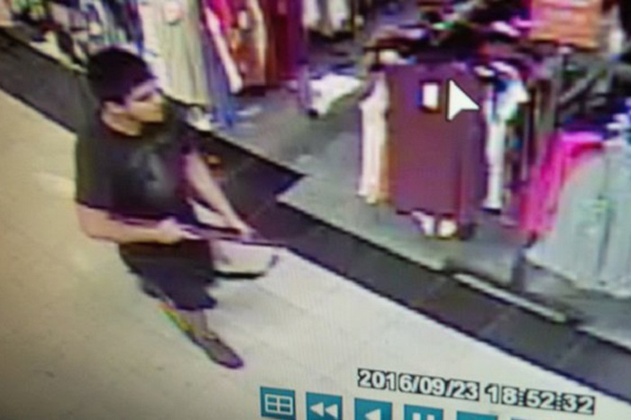 Полиция арестовала 20-летнего подозреваемого в убийстве 5 человек в Вашингтоне Полиция арестовала 20-летнего подозреваемого в убийстве 5 человек в Вашингтоне