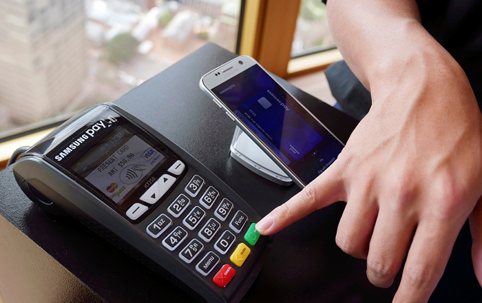 Платежный сервис Samsung Pay начнет работать в России 29 сентября Платежный сервис Samsung Pay начнет работать в России 29 сентября