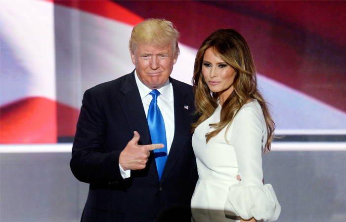 Супруга Трампа потребовала от People опровергнуть заявления о домогательствах мужа Супруга Трампа потребовала от People опровергнуть заявления о домогательствах мужа