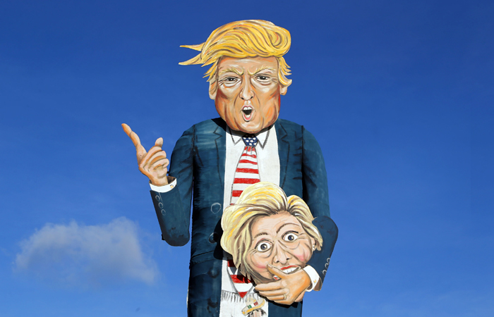 Британцы на ночи Гая Фокса сожгут статую Трампа с головой Клинтон в руках Британцы на ночи Гая Фокса сожгут статую Трампа с головой Клинтон в руках