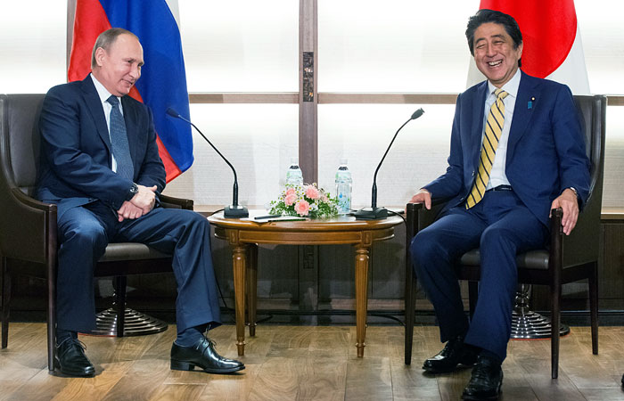 Путин и Абэ согласовали заявление о совместной хоздеятельности на Курилах Путин и Абэ согласовали заявление о совместной хоздеятельности на Курилах