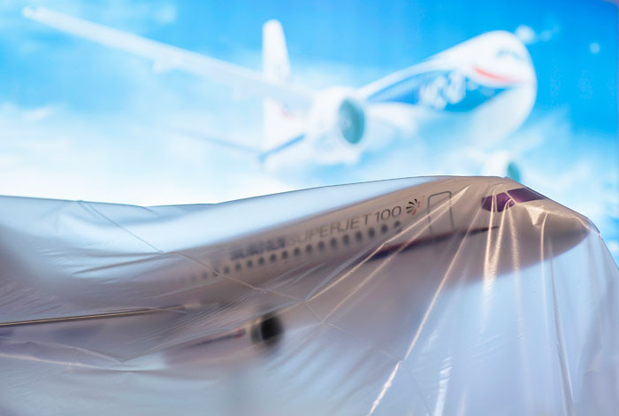В стабилизаторах Sukhoi Superjet 100 обнаружили дефект В стабилизаторах Sukhoi Superjet 100 обнаружили дефект