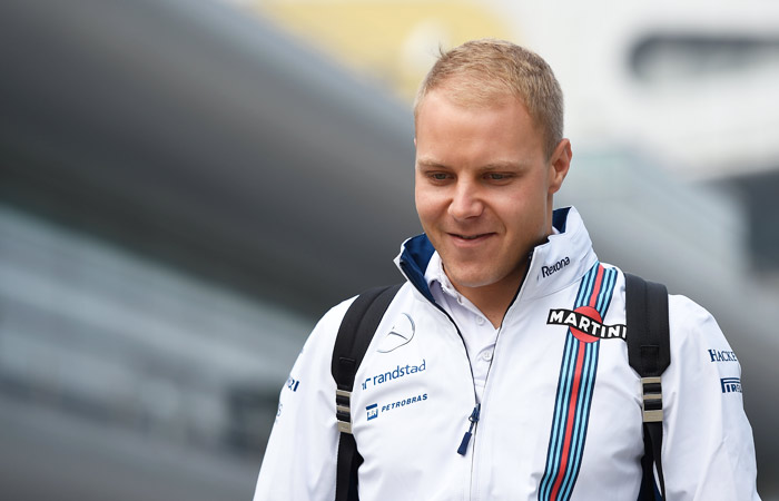 Гонщик "Формулы-1" Боттас перешел из Williams в Mercedes