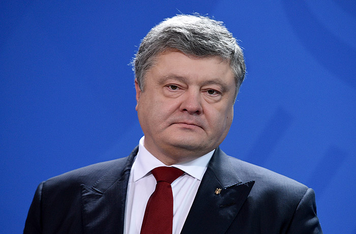Порошенко назвал признание Россией документов ДНР и ЛНР "доказательством оккупации" Порошенко назвал признание Россией документов ДНР и ЛНР "доказательством оккупации"