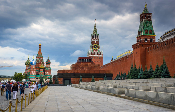 РПЦЗ призвала убрать Ленина с Красной площади и снести памятники ему РПЦЗ призвала убрать Ленина с Красной площади и снести памятники ему