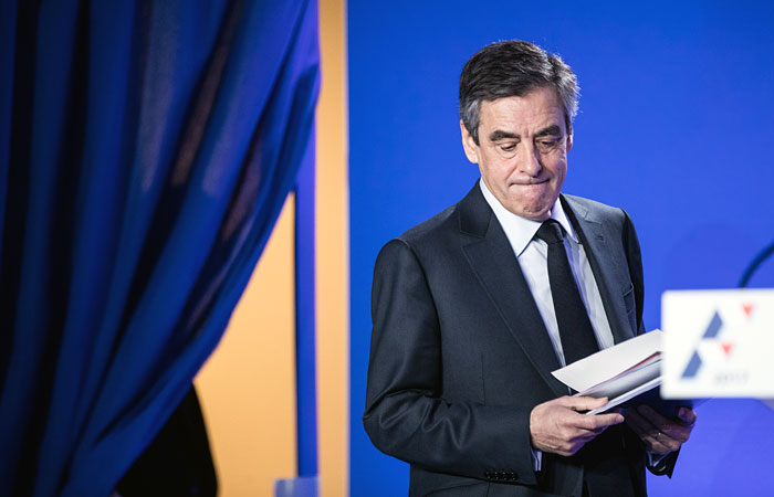 Кандидату в президенты Франции Фийону предъявили обвинения в растрате госсредств Кандидату в президенты Франции Фийону предъявили обвинения в растрате госсредств