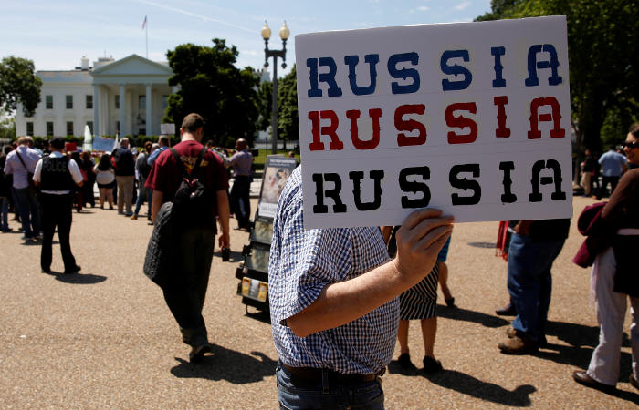 Джеймса Коми допросит комитет сената США Джеймса Коми допросит комитет сената США