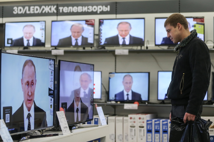 В ЛДПР предложили запретить прерывать рекламой воскресные телепередачи В ЛДПР предложили запретить прерывать рекламой воскресные телепередачи