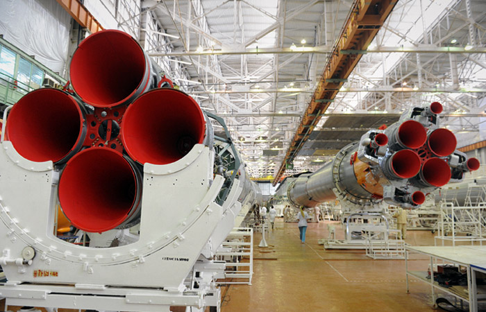 "Роскосмос" рассказал о планах использовать на ракетах многоразовые двигатели "Роскосмос" рассказал о планах использовать на ракетах многоразовые двигатели