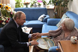 Правозащитница Алексеева попросила Путина помиловать экс-сенатора Изместьева