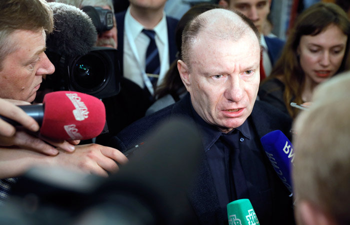 Суд отказался взыскать с Владимира Потанина 850 млрд рублей по иску его бывшей жены Суд отказался взыскать с Владимира Потанина 850 млрд рублей по иску его бывшей жены