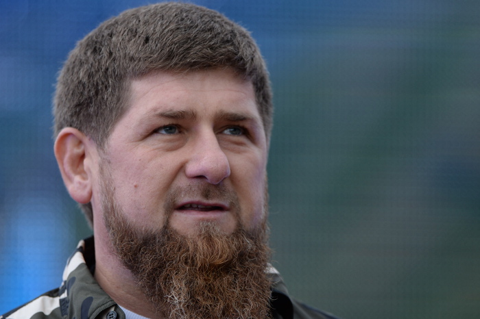 Кадыров и воронежский губернатор обсудили инцидент с двумя чеченками в Воронеже Кадыров и воронежский губернатор обсудили инцидент с двумя чеченками в Воронеже