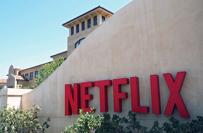 Netflix совершил первую покупку в своей истории Netflix совершил первую покупку в своей истории