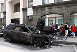 Возбуждено уголовное дело по факту поджога автомобилей у офиса адвоката Учителя