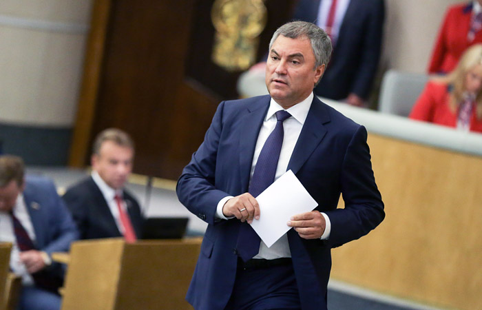 Володин отказался связывать акции против "Матильды" с позицией Поклонской Володин отказался связывать акции против "Матильды" с позицией Поклонской