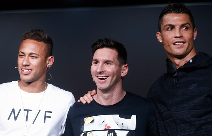 ФИФА назвала тройку претендентов на звание лучшего футболиста года