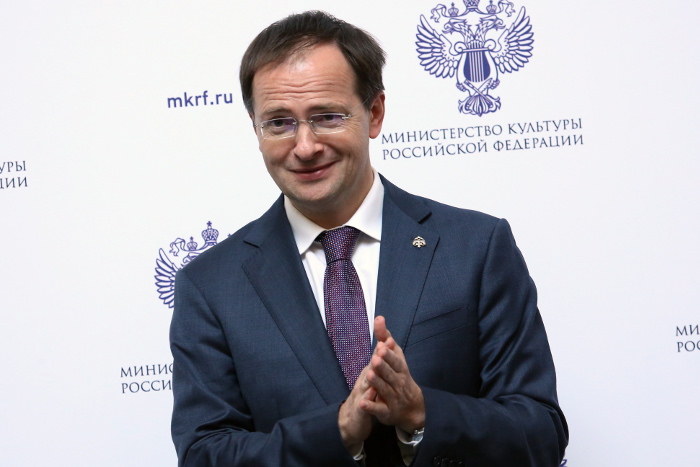 Мединский посчитал гуманной выбранную для Серебренникова меру пресечения Мединский посчитал гуманной выбранную для Серебренникова меру пресечения