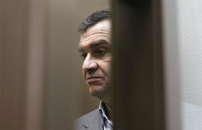 Экс-замглавы Минкультуры приговорили к реальному сроку и освободили в зале суда Экс-замглавы Минкультуры приговорили к реальному сроку и освободили в зале суда