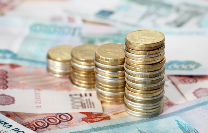 Госдума приняла в первом чтении закон о поэтапном повышении МРОТ до прожиточного минимума Госдума приняла в первом чтении закон о поэтапном повышении МРОТ до прожиточного минимума