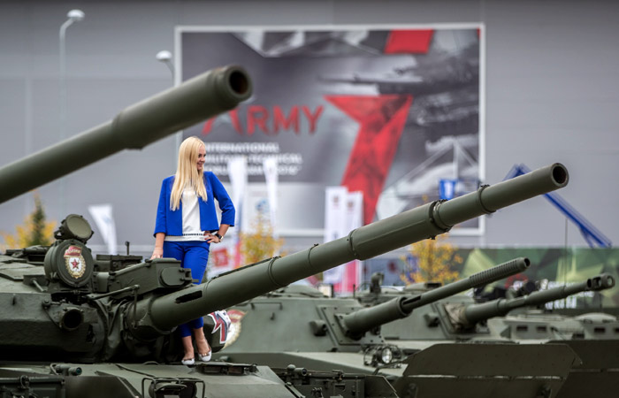В Минфине раскрыли суммы оборонных расходов РФ на ближайшие три года В Минфине раскрыли суммы оборонных расходов РФ на ближайшие три года