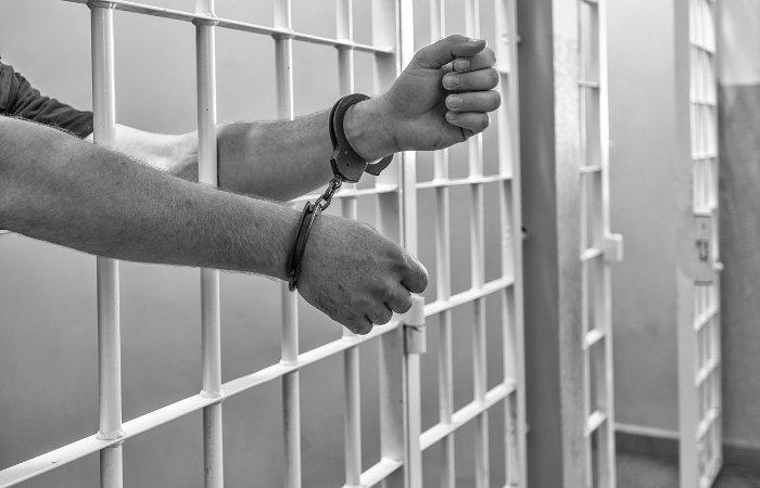 Задержанному за взрыв в Петербурге предъявили обвинение в теракте Задержанному за взрыв в Петербурге предъявили обвинение в теракте