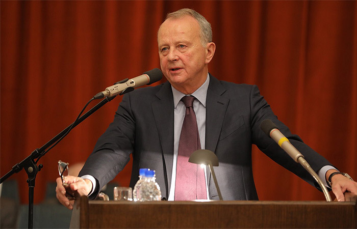Академик РАН Александр Дынкин