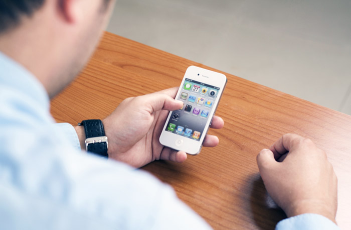 Россияне подадут иски к Apple из-за замедления работы iPhone Россияне подадут иски к Apple из-за замедления работы iPhone