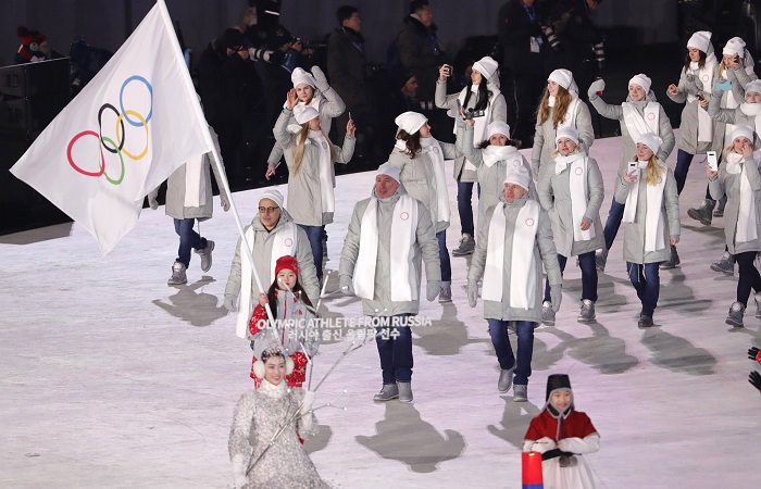 Спортсмены из РФ не смогут пройти под российским флагом на закрытии Олимпиады