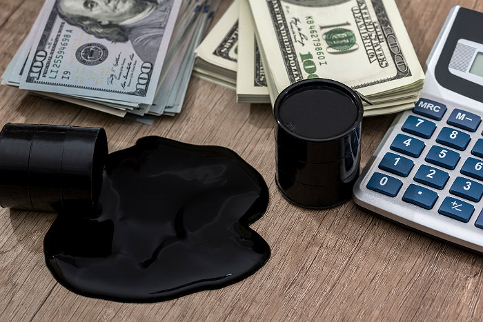 Цены на нефть пошли вверх после падения до минимума трех недель Цены на нефть пошли вверх после падения до минимума трех недель