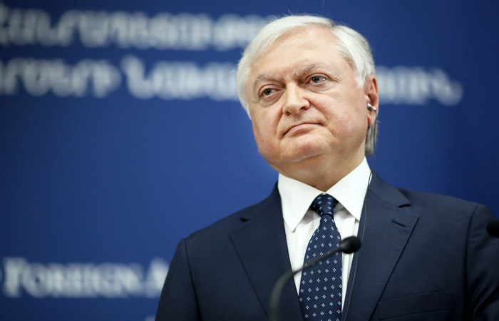 Глава МИД Армении встретится в Москве с представителями власти РФ Глава МИД Армении встретится в Москве с представителями власти РФ