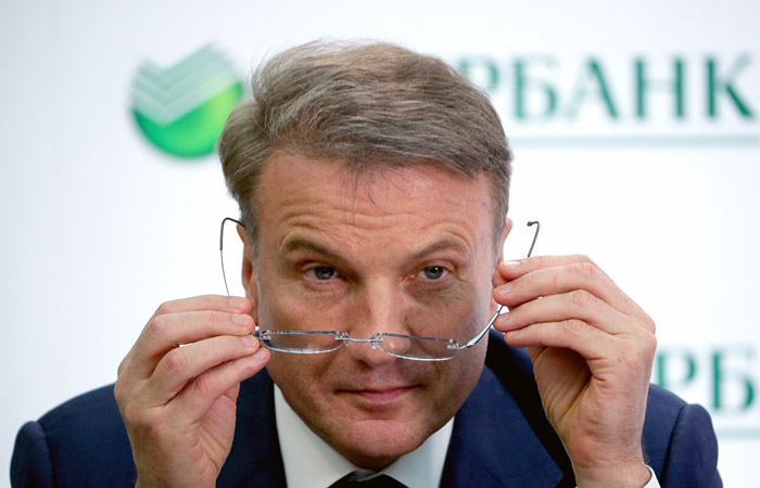 Греф посоветовал продавать акции Сбербанка для выполнения указов Путина Греф посоветовал продавать акции Сбербанка для выполнения указов Путина