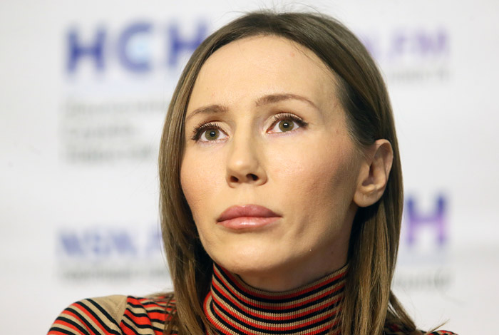 Гражданская жена полковника Захарченко подала в суд на банк Гражданская жена полковника Захарченко подала в суд на банк