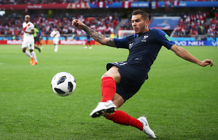 Сборная Франции победила Перу и завоевала путевку в плей-офф ЧМ