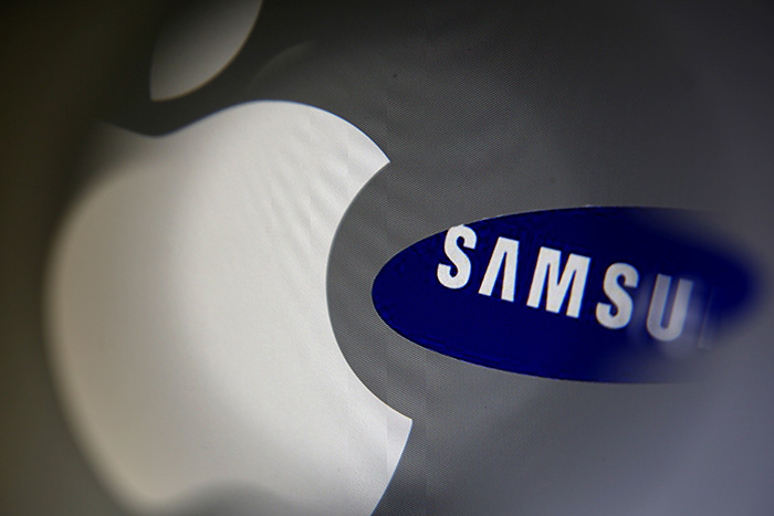 Apple и Samsung прекратили патентную войну в США Apple и Samsung прекратили патентную войну в США